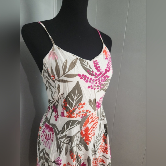 Old Navy Size Medium Multicolored Floral Dress - Picture 5 of 7